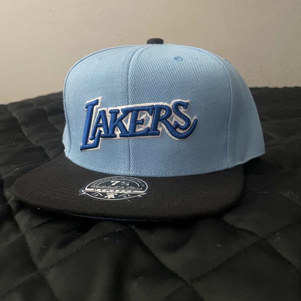 Los Angeles lakers hat